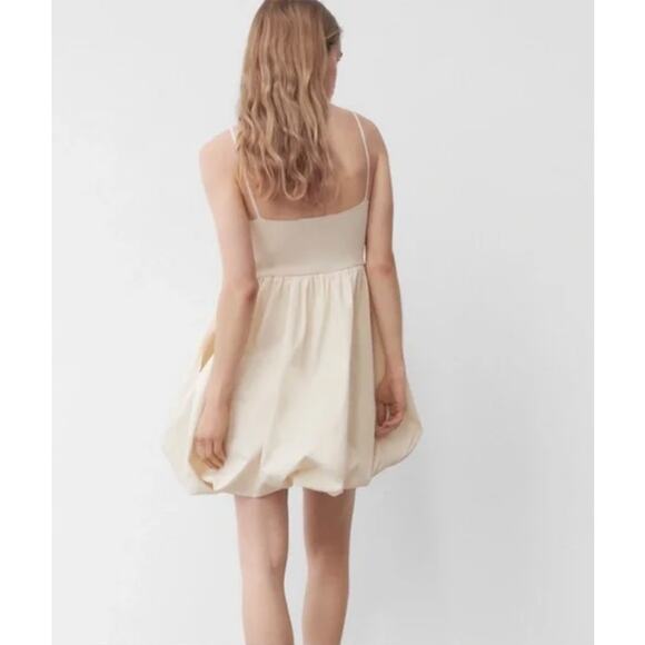 Women's Zara Combination Knit Bubble Hem Mini Dress size S in Cream Coquette - Picture 2 of 6